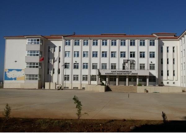 Hacı Sani Konukoğlu Anadolu İmam Hatip Lisesi Fotoğrafı